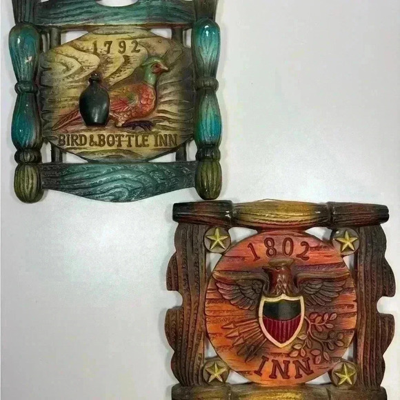 Set of 2  Napcoware vintage Inn wall plaques - Picture 2 of 9
